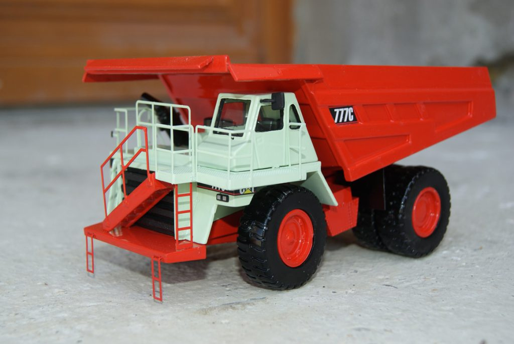 CATERPILLAR 777C (300)€