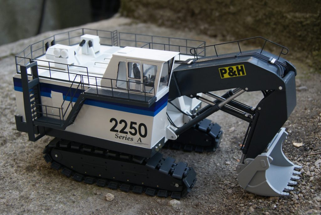 PH 2550 BUTTE (700)€